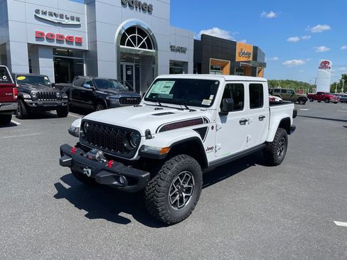 New 2026 Jeep Gladiator Sport AWD/4WD image 1
