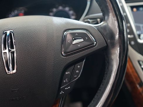 Used 2018 Lincoln MKX Reserve w/ Lincoln MKX Climate Package FWD image 33