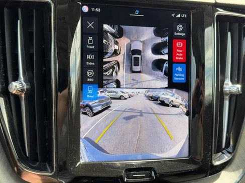 Certified 2025 Volvo XC60 B5 Plus image 22