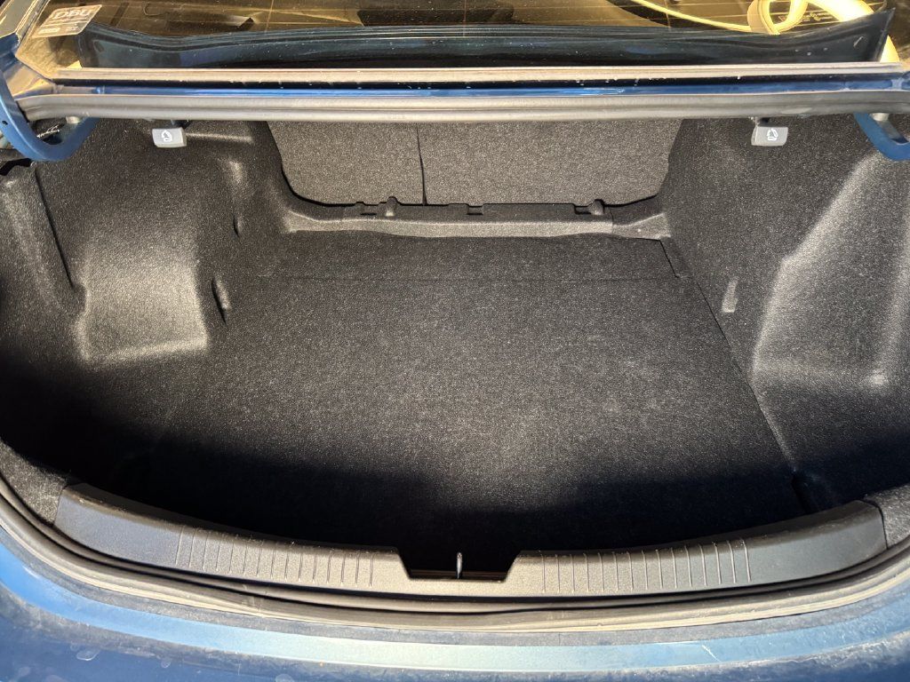 Used 2025 Chevrolet Malibu LS FWD image 22