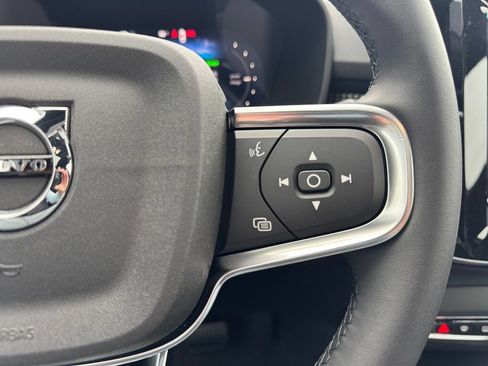 New 2026 Volvo EX40 Ultra AWD/4WD image 16