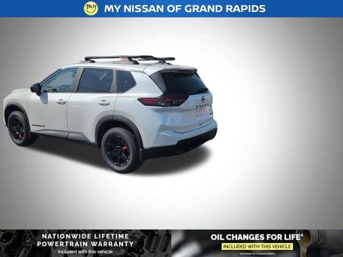 New 2026 Nissan Rogue SV AWD/4WD image 5