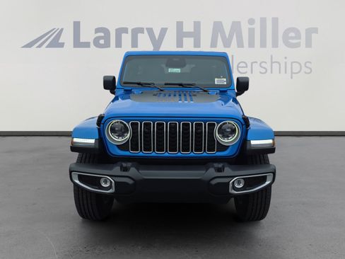 New 2026 Jeep Wrangler Sahara image 8