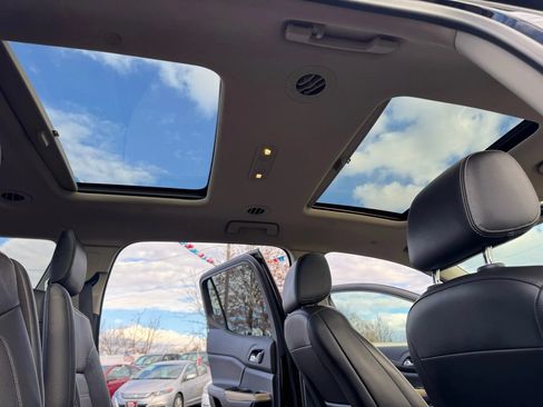 Used 2019 GMC Acadia Denali w/ LPO, Floor Liner Package AWD/4WD image 14