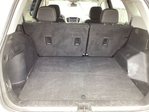 Used 2021 GMC Terrain SLE w/ Driver Convenience Package image 18