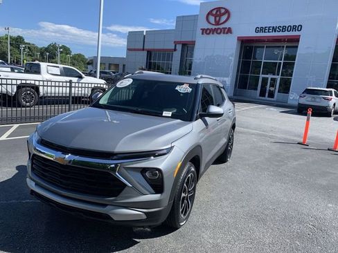 Used 2026 Chevrolet TrailBlazer LT w/ Driver Confidence Package FWD image 1