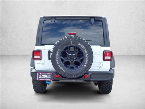Used 2023 Jeep Wrangler Unlimited w/ Cold Weather Group AWD/4WD image 3