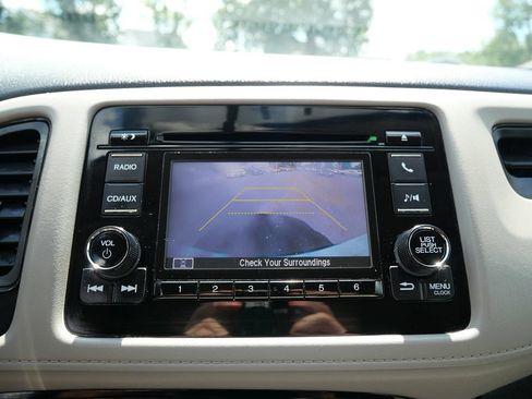 Used 2018 Honda HR-V LX image 23