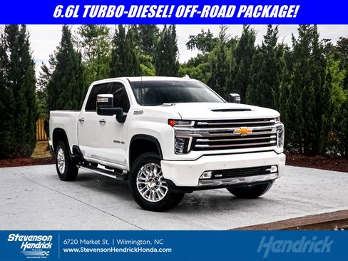 Used 2022 Chevrolet Silverado 2500 High Country w/ Safety Package II AWD/4WD image 1