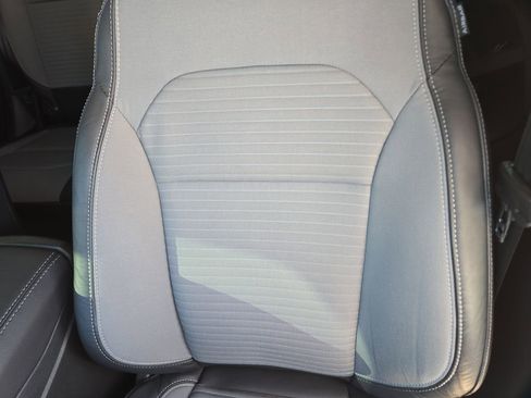 Used 2019 Ford Escape SE image 18