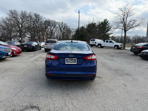 Used 2013 Ford Fusion SE FWD image 6