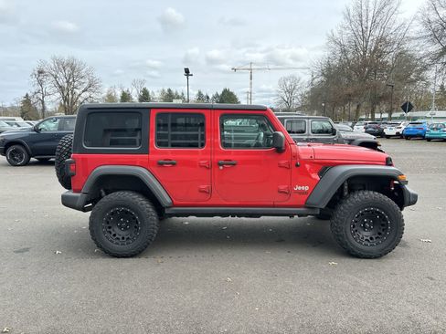 Used 2018 Jeep Wrangler Unlimited Sport image 5
