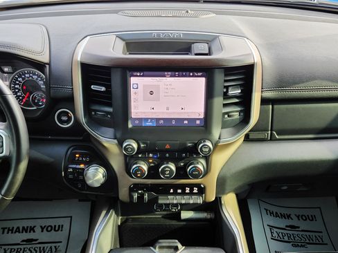 Used 2022 RAM 1500 Laramie AWD/4WD image 19