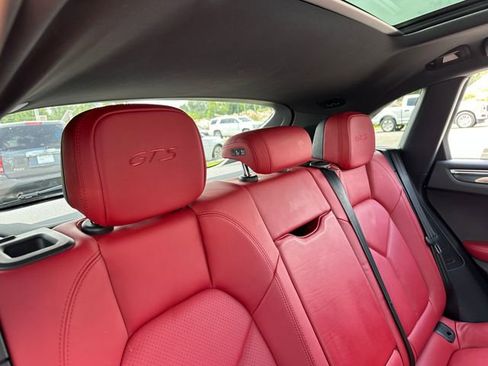 Used 2017 Porsche Macan GTS AWD/4WD image 33