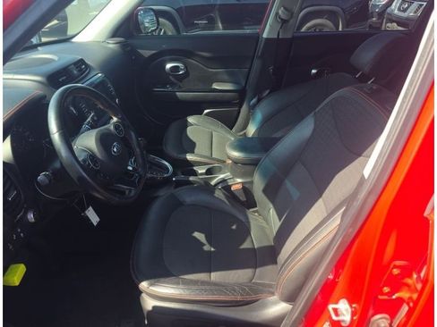 Used 2018 Kia Soul ! w/ Tech Package image 10