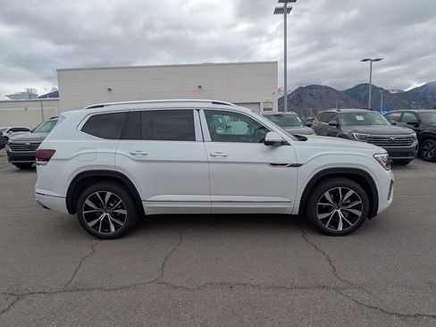 New 2026 Volkswagen Atlas SEL Premium R-Line AWD/4WD image 2