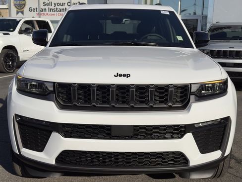 New 2026 Jeep Grand Cherokee Limited w/ Limited Altitude Package image 2