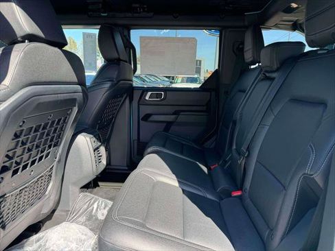 New 2025 Ford Bronco Badlands AWD/4WD image 7