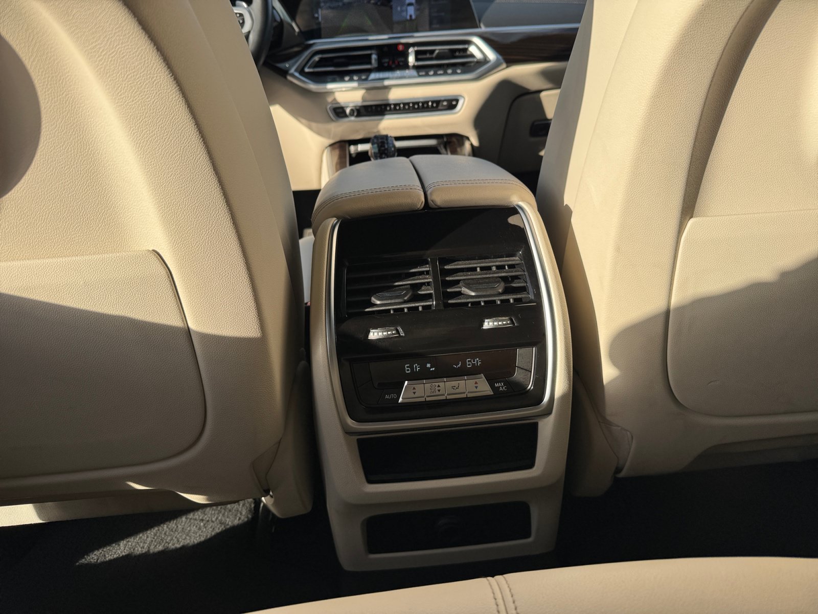 Used 2021 BMW X5 xDrive40i w/ M Sport Package AWD/4WD image 32