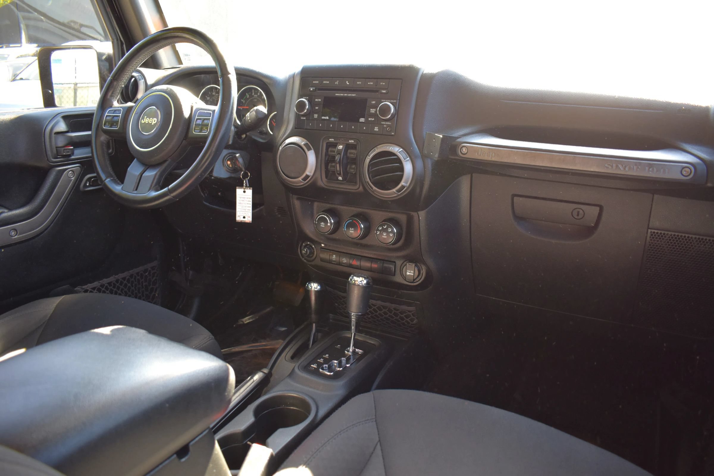 Used 2017 Jeep Wrangler Unlimited Sport w/ Quick Order Package 24S AWD/4WD image 13
