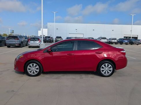 Used 2016 Toyota Corolla LE FWD image 3