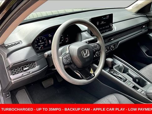 Certified 2025 Honda Accord SE image 17