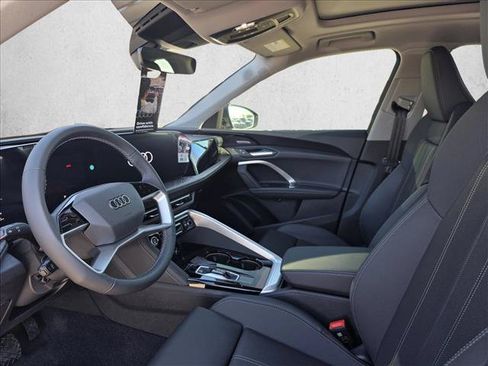 New 2025 Audi Q5 Premium w/ Premium Plus AWD/4WD image 13