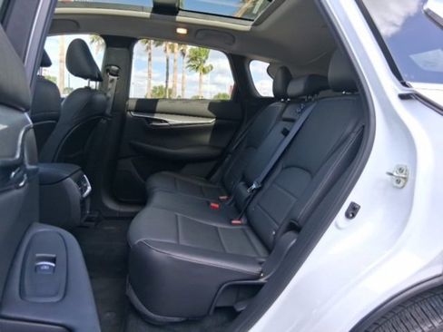 Used 2024 INFINITI QX50 Luxe image 21