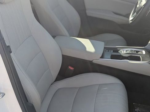 Used 2020 Honda Accord Touring image 4