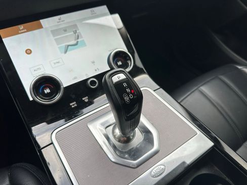 Used 2021 Land Rover Range Rover Evoque S image 13