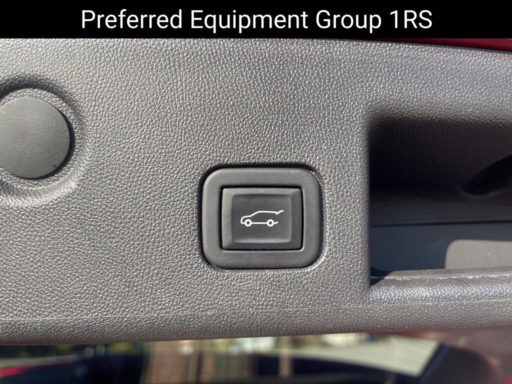 Used 2023 Chevrolet Equinox RS FWD image 11