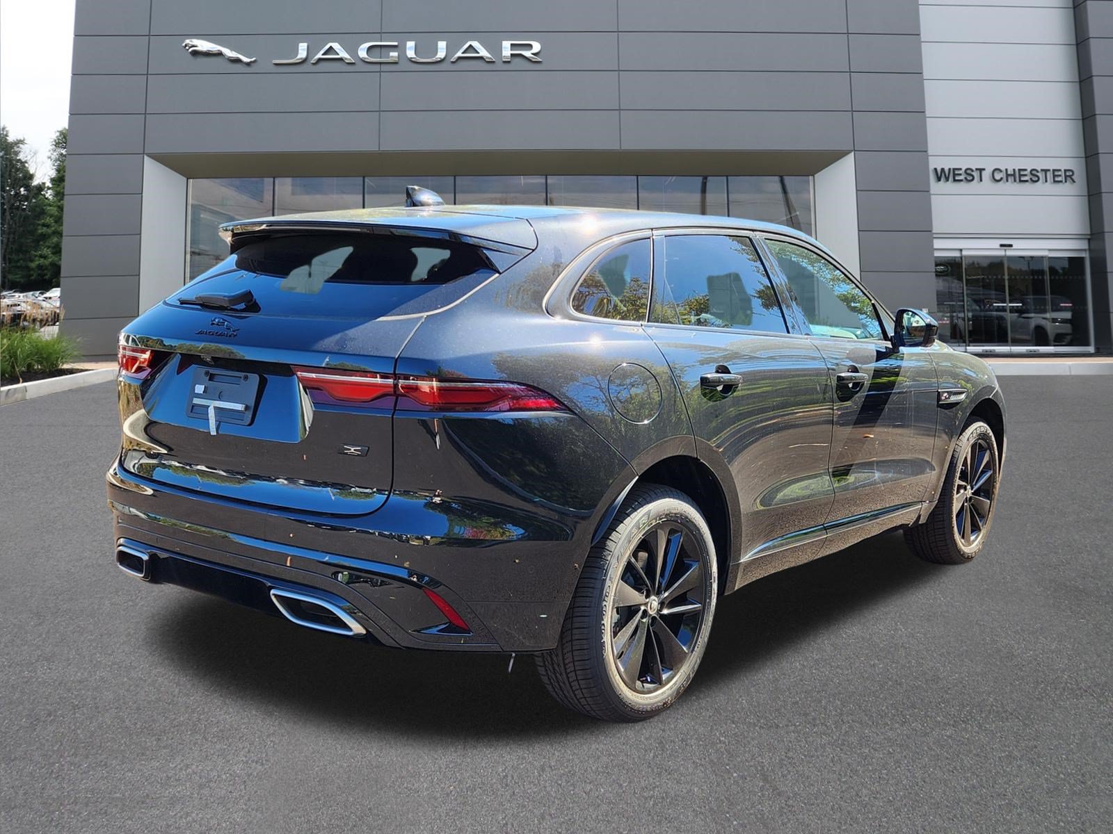 New 2026 Jaguar F-PACE R-Dynamic S AWD/4WD image 4