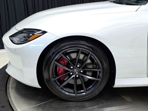 Used 2023 Nissan Z w/ Floor Mat Package (L93) RWD image 5