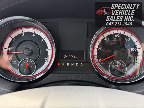 Used 2019 Dodge Grand Caravan SXT image 39