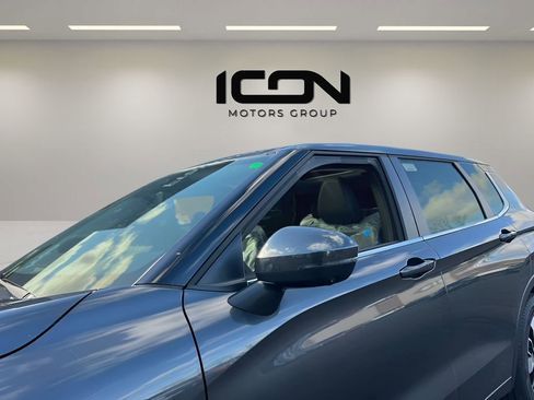 New 2026 Mitsubishi Outlander SE AWD/4WD image 5