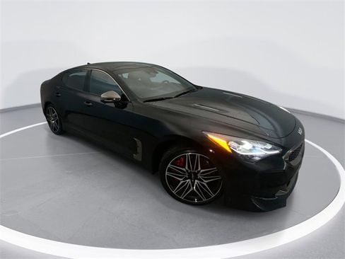 Used 2023 Kia Stinger GT2 image 1