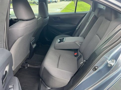 Used 2025 Toyota Corolla LE FWD image 19
