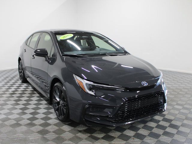 Certified 2025 Toyota Corolla SE w/ SE Premium Package FWD image 8