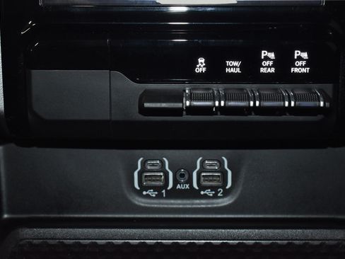 Used 2022 RAM 1500 Sport w/ Rebel Level 2 Equipment Group AWD/4WD image 26
