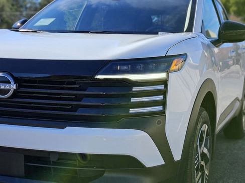 New 2026 Nissan Kicks SV w/ Cold Weather Package image 9