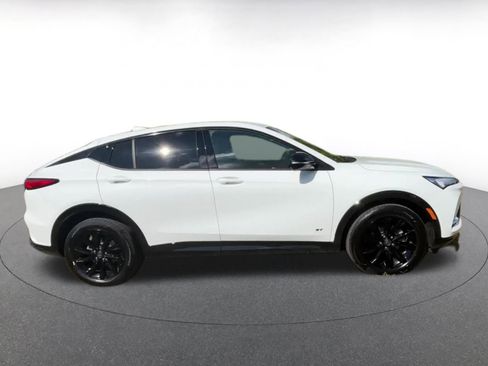 Used 2025 Buick Envista Sport Touring image 16