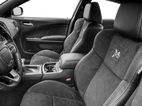 Used 2017 Dodge Charger R/T Scat Pack w/ Driver Confidence Group RWD image 12