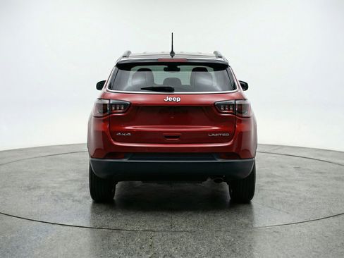 Used 2025 Jeep Compass Limited AWD/4WD image 7