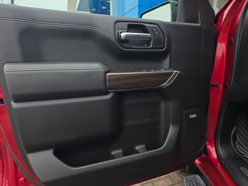 Used 2020 Chevrolet Silverado 1500 RST image 13