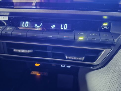 New 2026 Toyota Camry Hybrid image 29