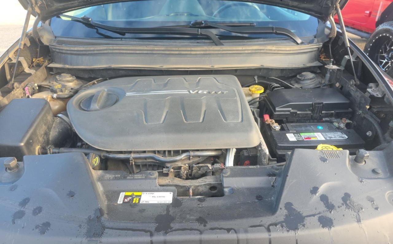 Used 2015 Jeep Cherokee Latitude AWD/4WD image 18