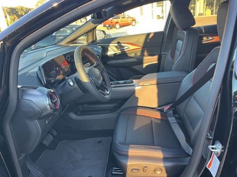 New 2026 Chevrolet Equinox EV RS image 18