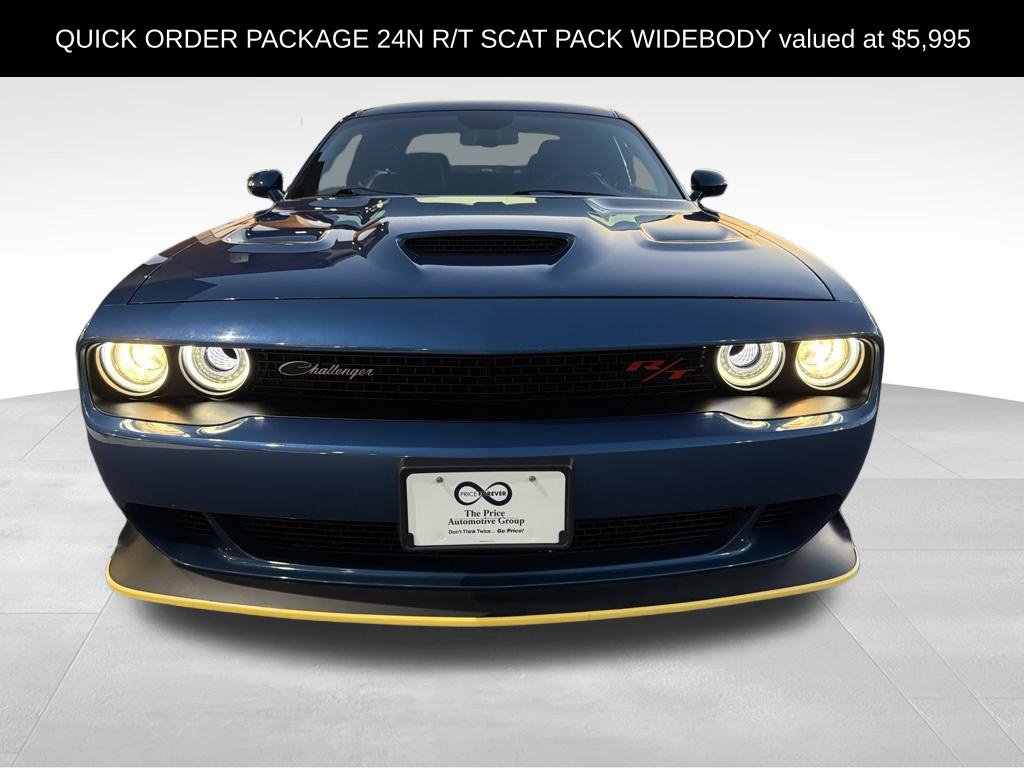 Used 2022 Dodge Challenger R/T Scat Pack RWD image 2