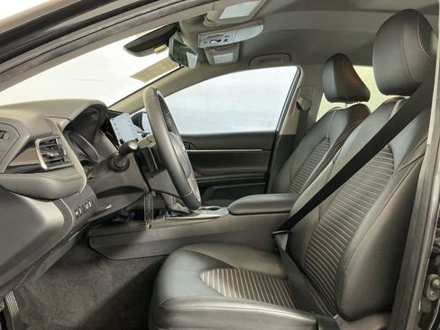 Used 2022 Toyota Camry SE image 23