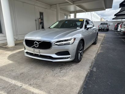 Used 2018 Volvo S90 T5 Momentum w/ Convenience Package